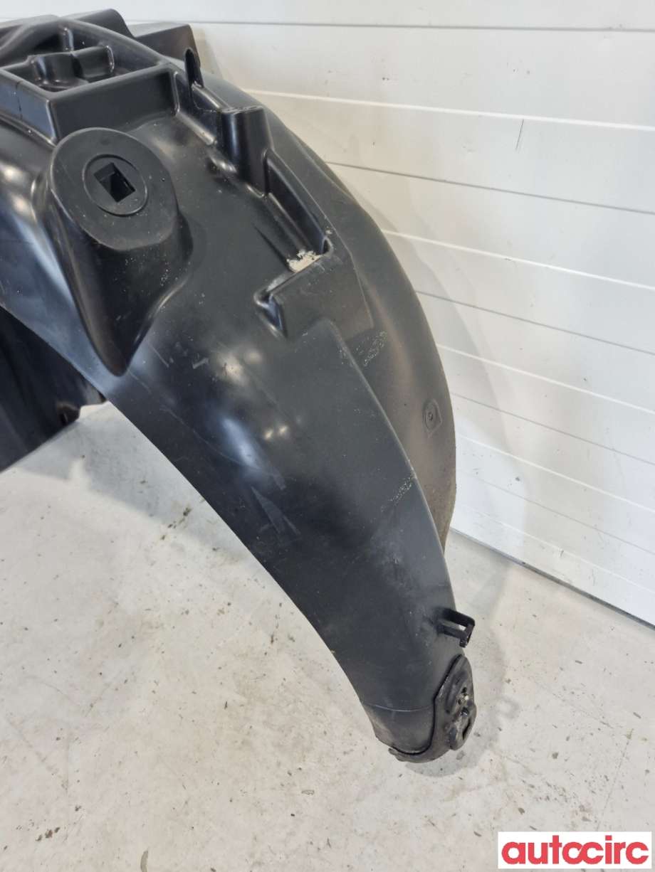 Skjerm locari høyre bak til Peugeot 308 2021-->> (Type III) (PEUGEOT|9835379880|)