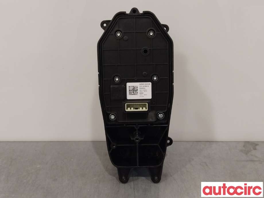 Bryter diverse til Hyundai Ioniq Electric 2016-2019 (Fase 1)  (HYUNDAI|46700G7100TKB|46700-G7100TKB)
