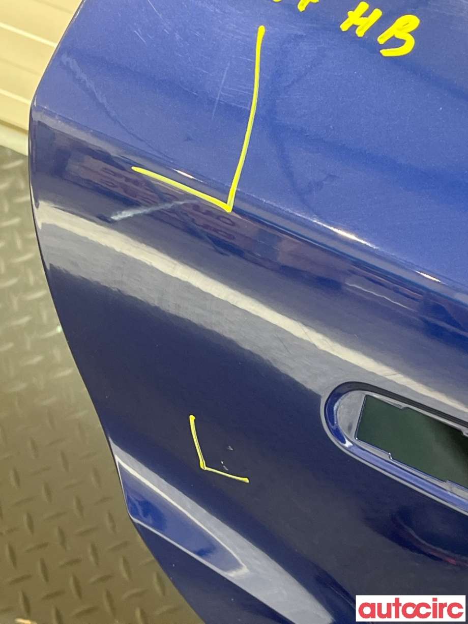 Dør høyre bak til Ford Focus 2011-2014 (Type III, Fase 1)  (FORD|2172759|PBM51-A24630-BF)