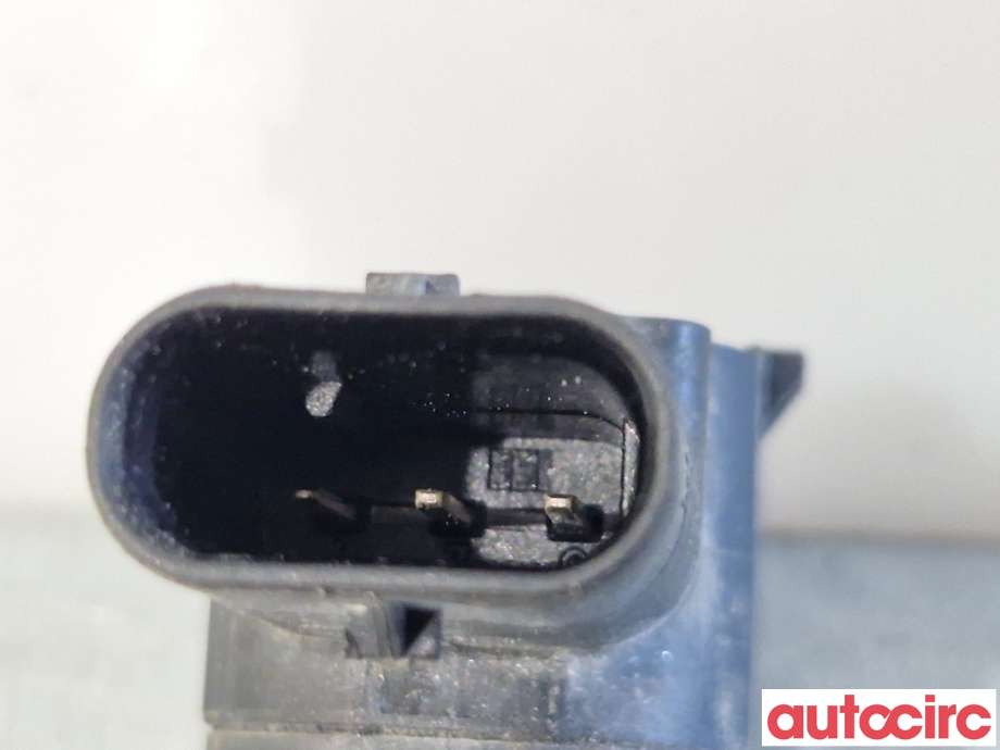 Parkeringssensor foran til Ford Focus 2011-2014 (Type III, Fase 1)  (FORD|2032989|304077|CJ5T-15K859-AAW)