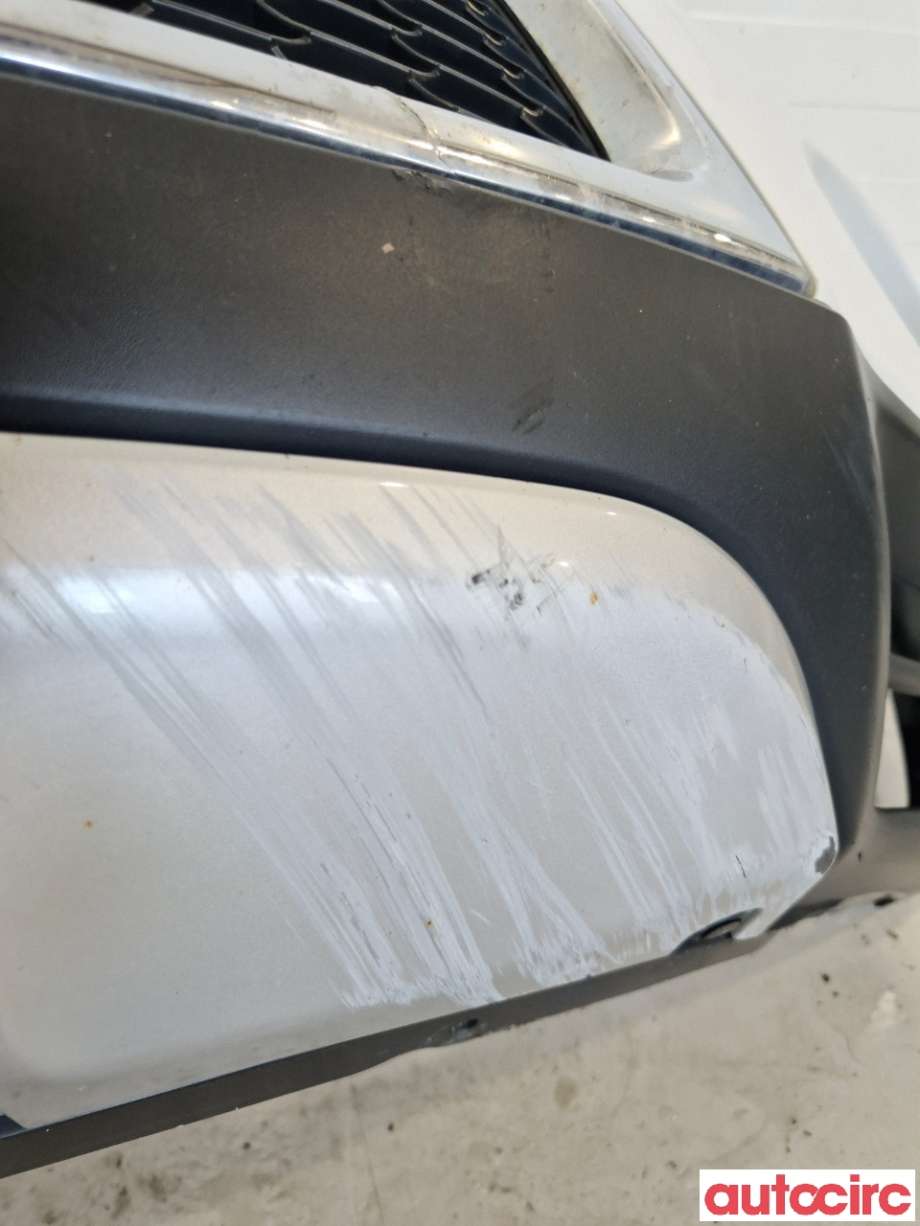 Støtfanger foran til Mitsubishi Outlander 2010-2012 (Type II, Fase 2)  (MITSUBISHI|6400D104WA|)