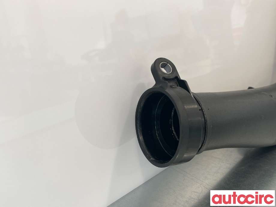 Turbo rør til Mercedes B-Klasse 2011-2018 (W246) (W246) (MERCEDES|A6510901737|)