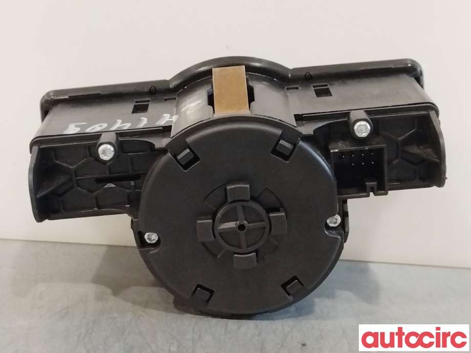 Bryter lys til Mercedes GLK 2008-2015 (X204) (X204) (MERCEDES|A2049053003|)