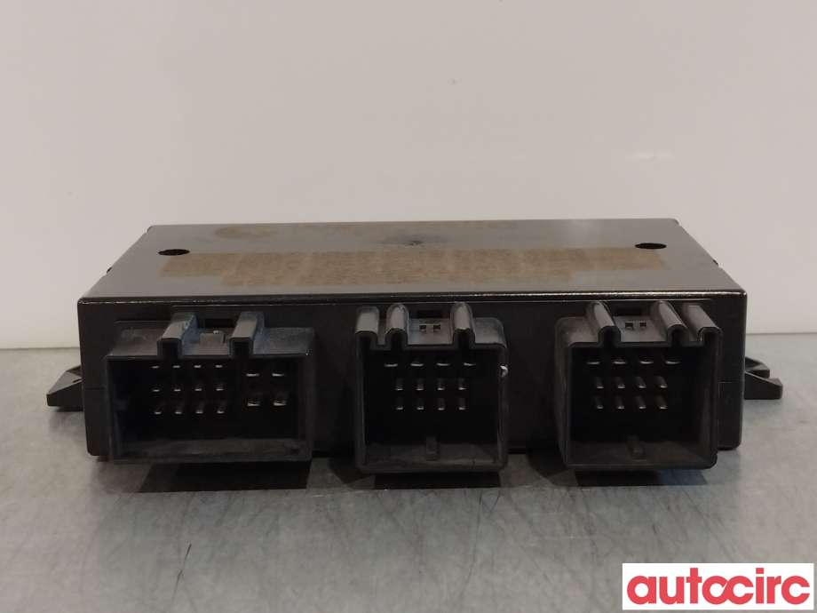 Styreenhet hengerfeste til Mitsubishi Outlander 2012-2015 (Type III, Fase 1)  (MITSUBISHI|NO NR|5DS-009-781-03|)