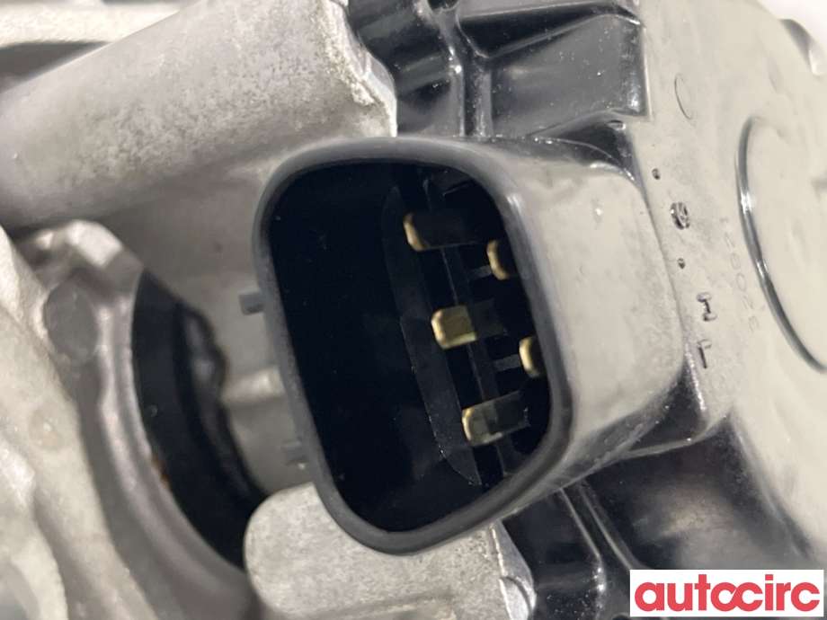 Viskermotor frontrute til Mitsubishi Lancer 2008-2017  (MITSUBISHI|8250A170|)