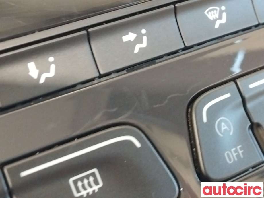 Varmeapparat betjening til Ford Kuga 2013-2019  (FORD|2056864|DV4T18C612AC)