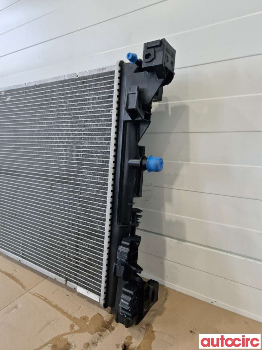 Radiator (automat gir) til Renault Zoe 2013-2019 (Fase 1)  (RENAULT|214104950R|)