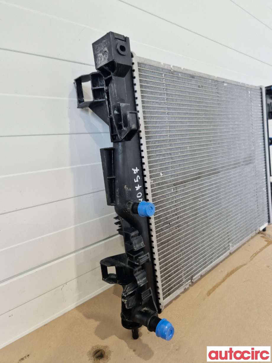 Radiator (automat gir) til Renault Zoe 2013-2019 (Fase 1)  (RENAULT|214104950R|)