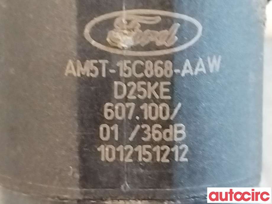 Parkeringssensor foran til Ford Kuga 2013-2019  (FORD|2489139||AM5T-15C868-AAW)