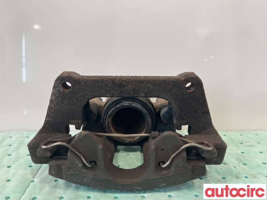 Bremsecaliper høyre foran til Volvo XC70 2005-2007 (Type I, Fase 2)  (VOLVO|8251317|)
