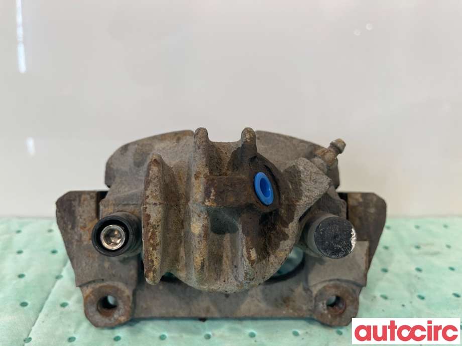 Bremsecaliper høyre foran til Volvo XC70 2005-2007 (Type I, Fase 2)  (VOLVO|8251317|)