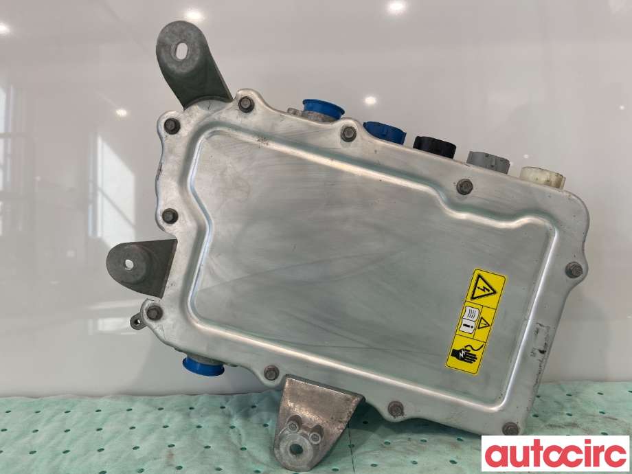 Diverse deler til Tesla Model S 2016-2021 (Fase 2)  (TESLA|1059891-00-E|)