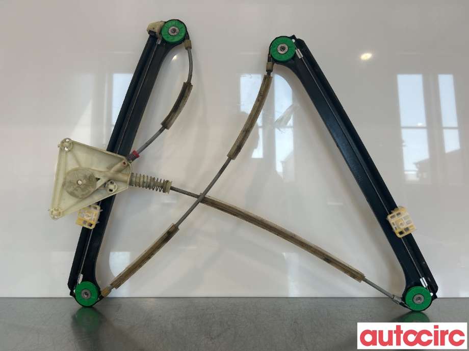 Ruteheis høyre foran til Audi A3 2009-2012 (Type II, Fase 2)  (AUDI|8P4837462C|)