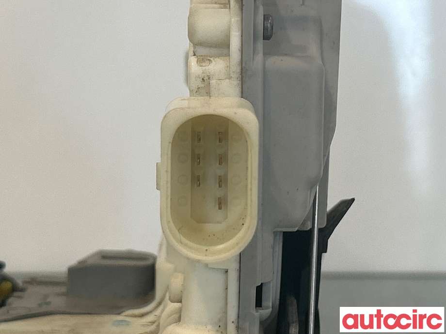 Låsekasse høyre foran til Audi A3 2009-2012 (Type II, Fase 2)  (AUDI|4F1837016|)
