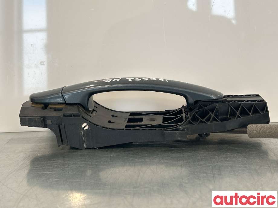 Dørhåndtak utv høyre bak til VW Tiguan 2007-2011 (Type I, Fase 1)  (VOLKSWAGEN|5N0837205F|)