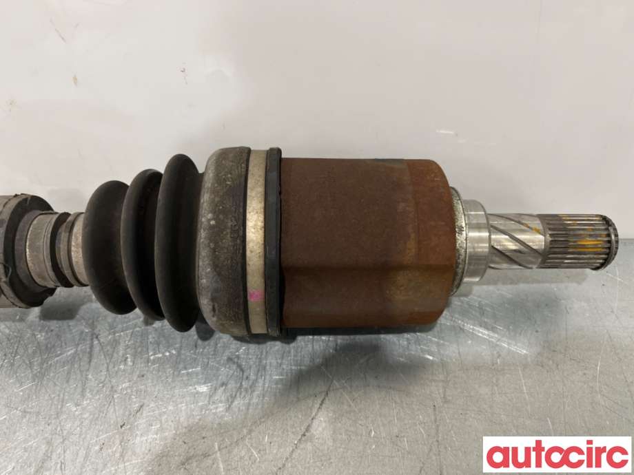Drivaksel venstre foran til Nissan Qashqai 2010-2014 (Type I, Fase 2)  (NISSAN|39101JD02B|)