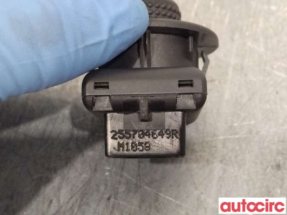 Bryter speil til Nissan NV300 2016-->> (NISSAN|2557000Q0D|255704649R)
