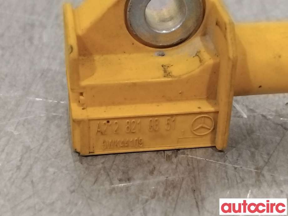 Airbag sensor høyre til Mercedes E-Klasse 2009-2013 (Fase 1) (W212) (W212) (MERCEDES|A2128210351|)