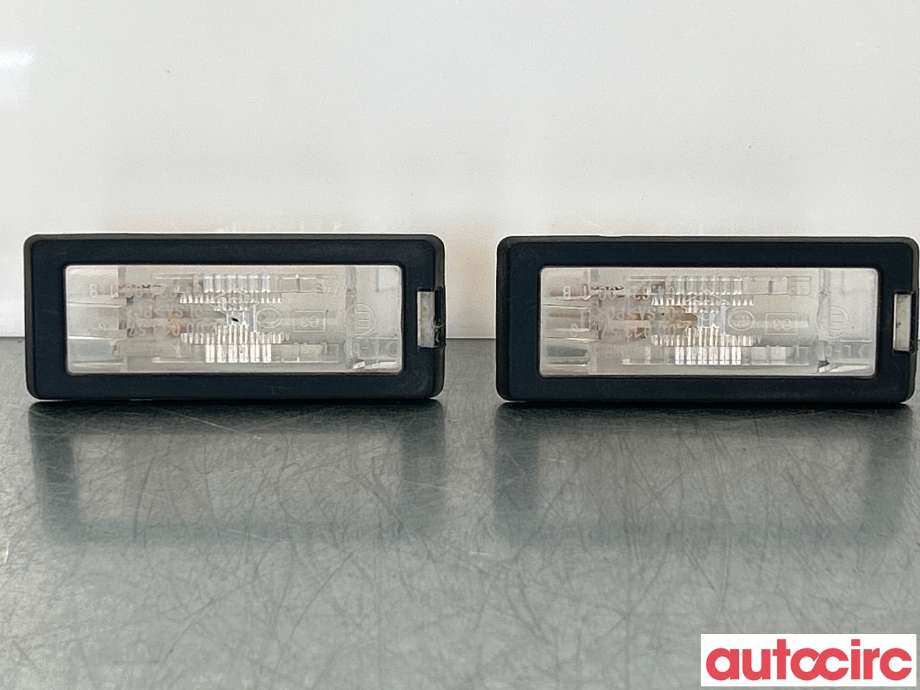 Skiltlys til Renault Captur 2020-->> (Type II) (RENAULT|8200013577|)