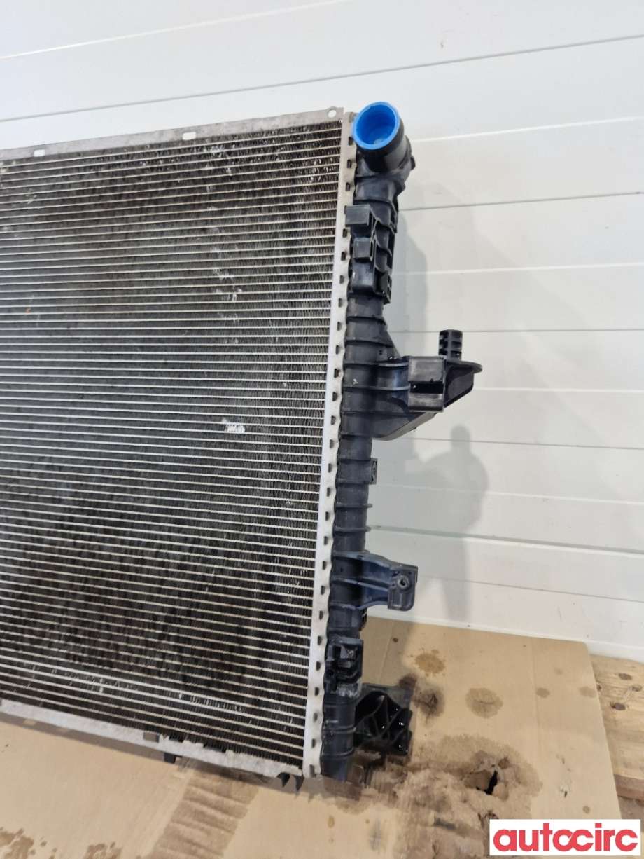 Radiator (manuell gir) til VW Transporter / Caravelle 2015-2019 (T6) (T6) (VOLKSWAGEN|7E0121253F|)