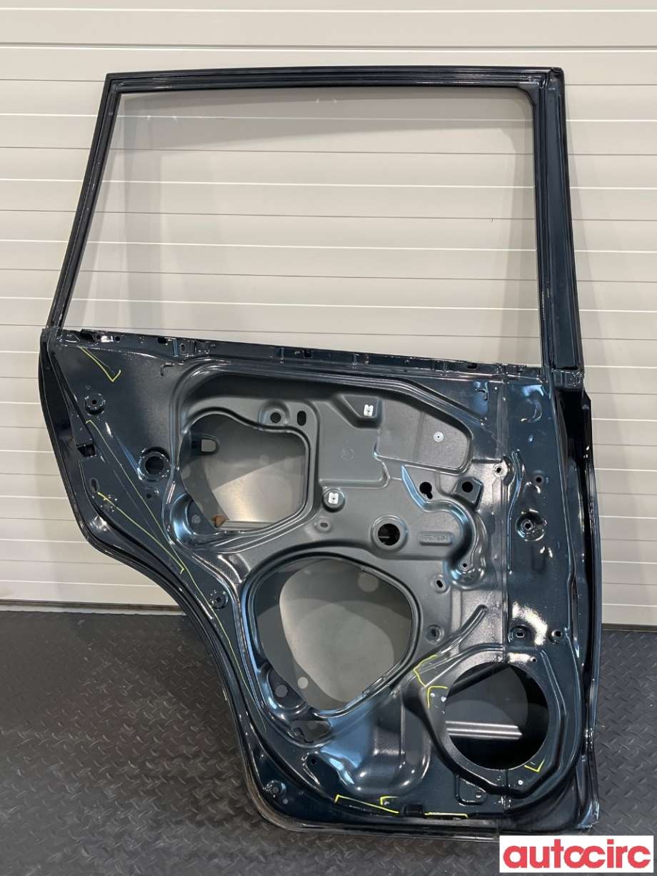 Dør venstre bak til Toyota RAV4 2009-2013 (Type III, Fase 2)  (TOYOTA|6700442121)