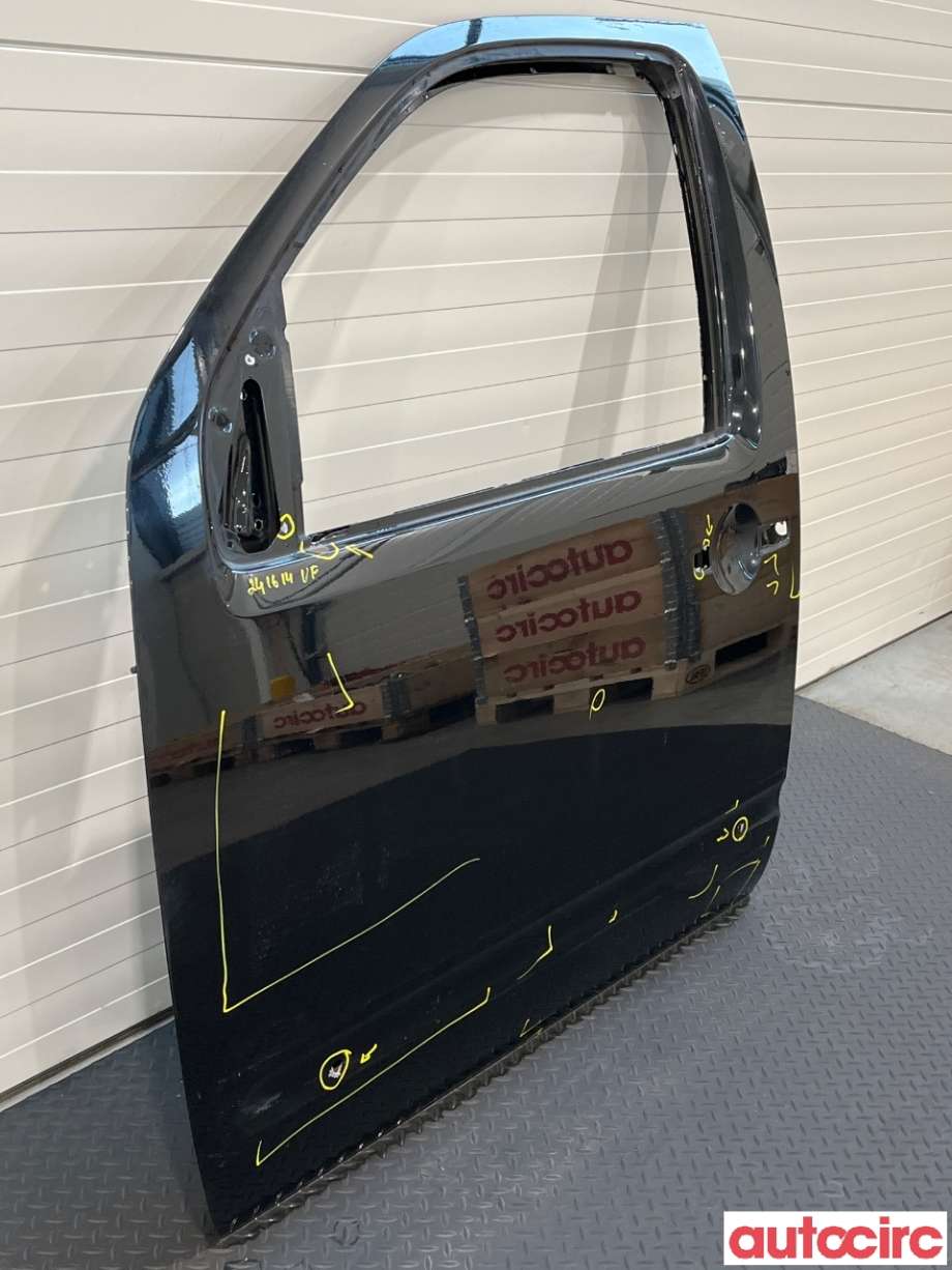 Dør venstre foran til Nissan Pathfinder 2010-2014 (Fase 2) (R51) (R51) (NISSAN|H01015X2MA)