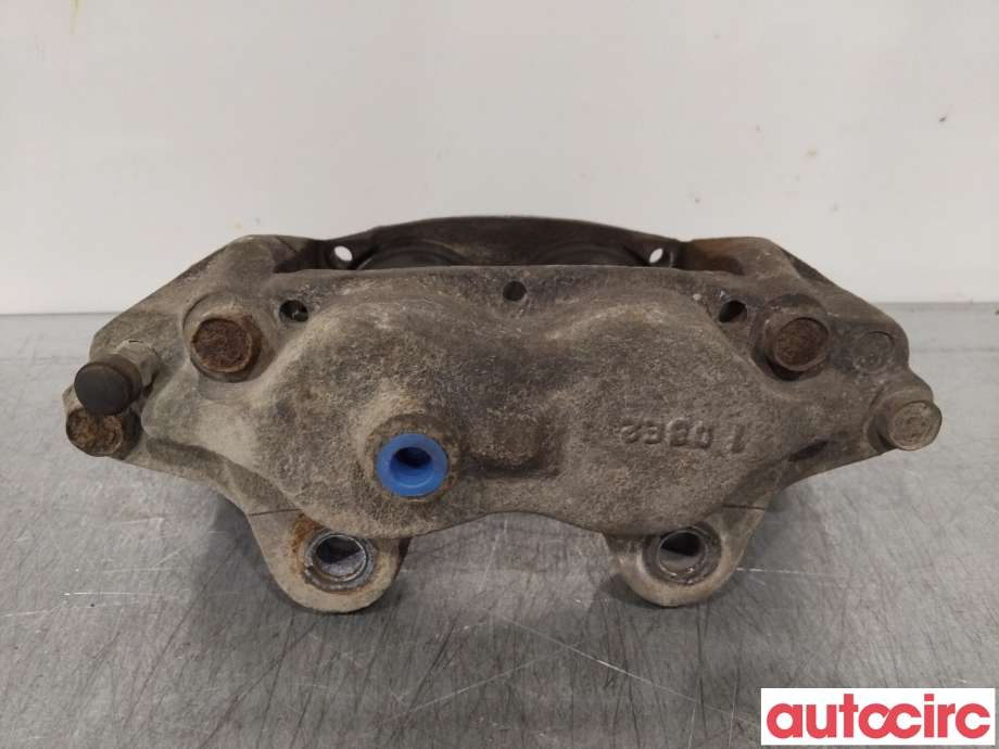 Bremsecaliper høyre foran til Toyota Hilux 2002-2005  (TOYOTA|4773035140)