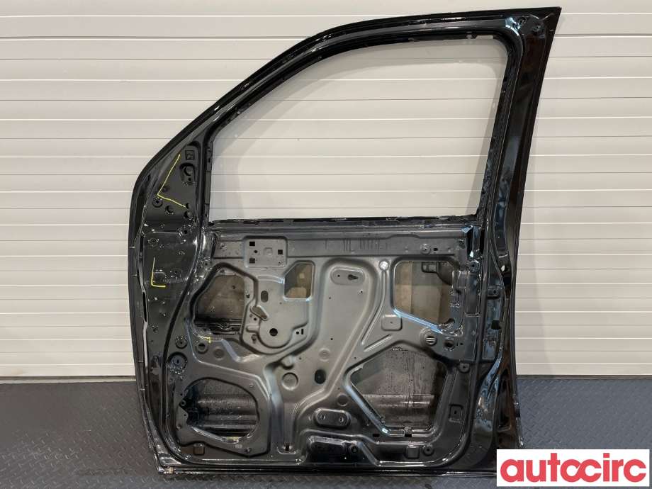 Dør høyre foran til Nissan Pathfinder 2010-2014 (Fase 2) (R51) (R51) (NISSAN|H01005X2MA)