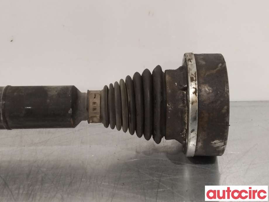 Drivaksel høyre foran til VW Golf VI 2008-2012  (VOLKSWAGEN|1K0407272CC||5Q0407272FF)