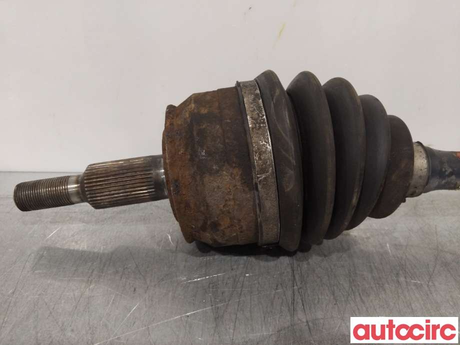 Drivaksel høyre foran til VW Transporter / Caravelle 2015-2019 (T6) (T6) (VOLKSWAGEN|7E0407452SX|7E0407272AL|7LA407272J)