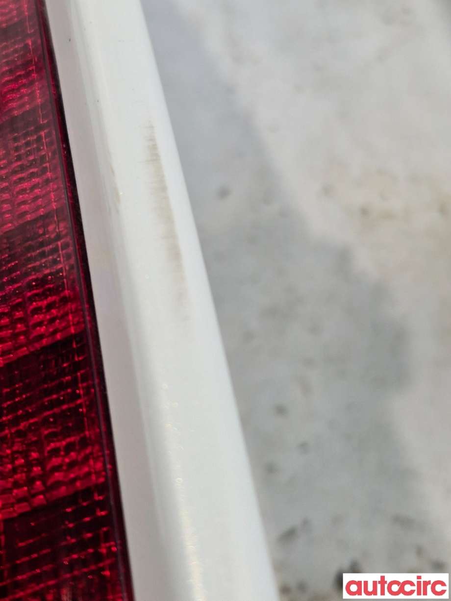 Spoiler bakluke til Mazda CX-3 2015-2022  (MAZDA|D10E-51-960L|)