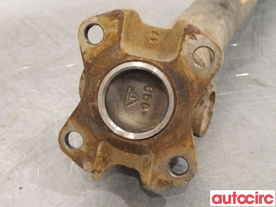 Mellomaksel fremre til Toyota Hilux 2012-2016  (TOYOTA|371400K131)