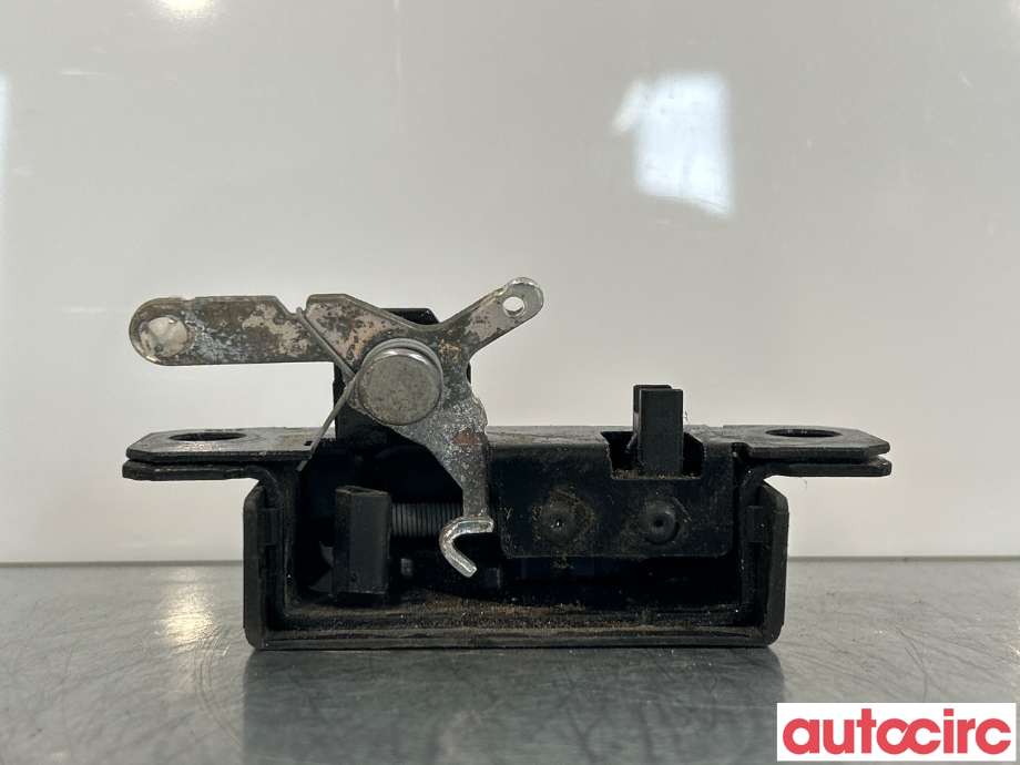 Baklukelås til VW Caddy 2010-2015 (Type III, Fase 2)  (VOLKSWAGEN|2K5827505|)