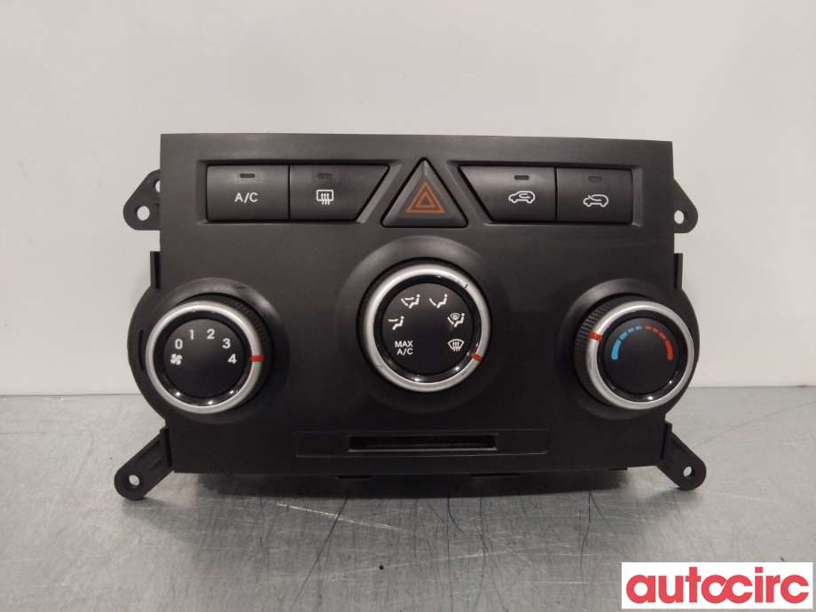 Varmeapparat betjening til Kia Sorento, 2011-2015 Type II (KIA|972502P131CA)