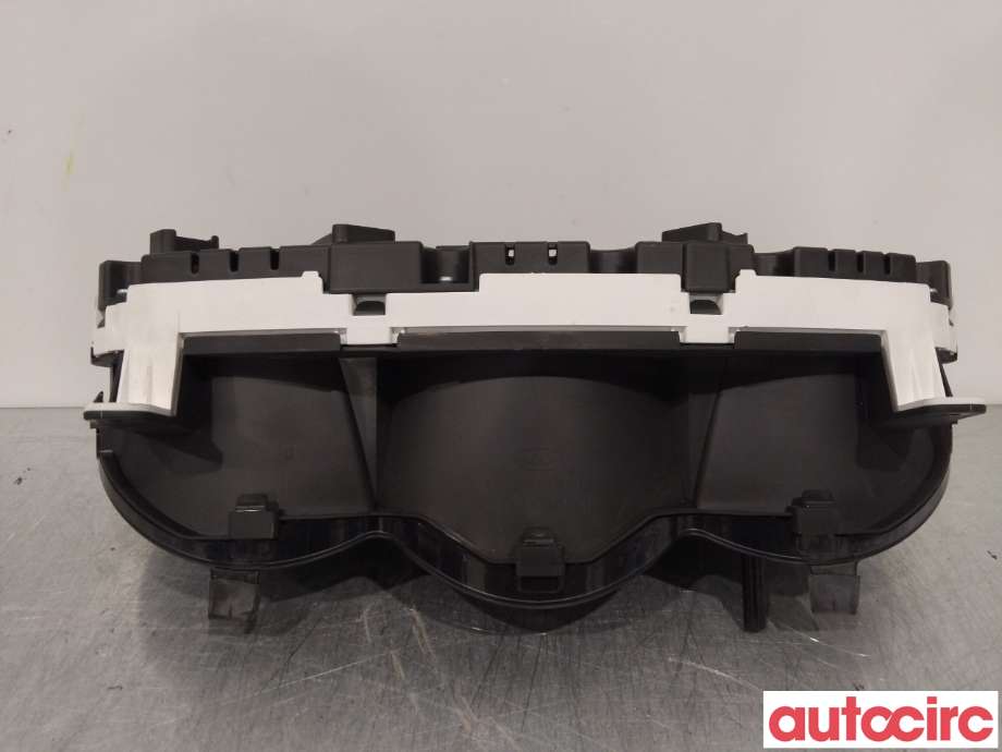 Instrumentpanel til Kia Sorento 2011-2015 Type II  (KIA|940332P041)