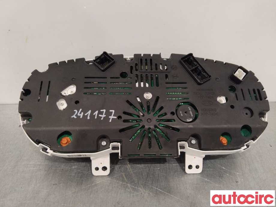 Instrumentpanel til Kia Sorento 2011-2015 Type II  (KIA|940332P041)