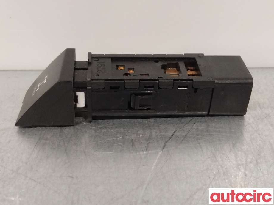 Bryter diverse til Kia Sorento 2011-2015 Type II  (KIA|932402P000VA)