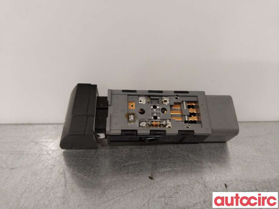 Bryter diverse til Kia Sorento 2011-2015 Type II  (KIA|933202P000VA)