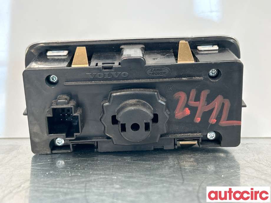 Bryter lys til Volvo XC70 2014-2016 (Type II, Fase 2)  (VOLVO|31443839|30739448)