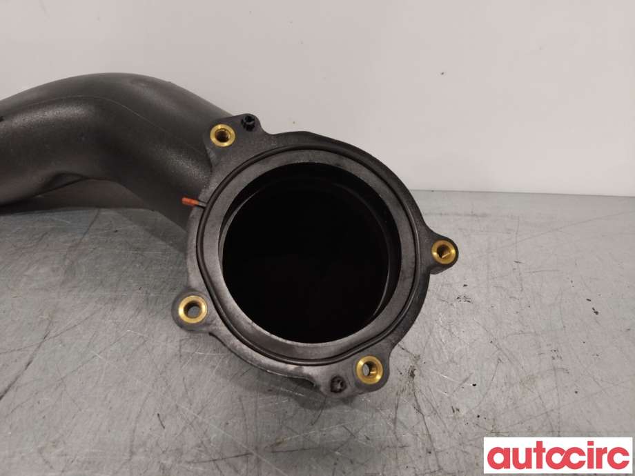 Turbo rør til Mercedes E-Klasse 2013-2016 (Fase 2) (W212) (W212) (MERCEDES|A6510900242|)