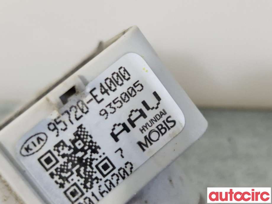 Parkeringssensor foran til Kia Soul 2014-2019 (Type II)  (KIA|95720E40003D|)