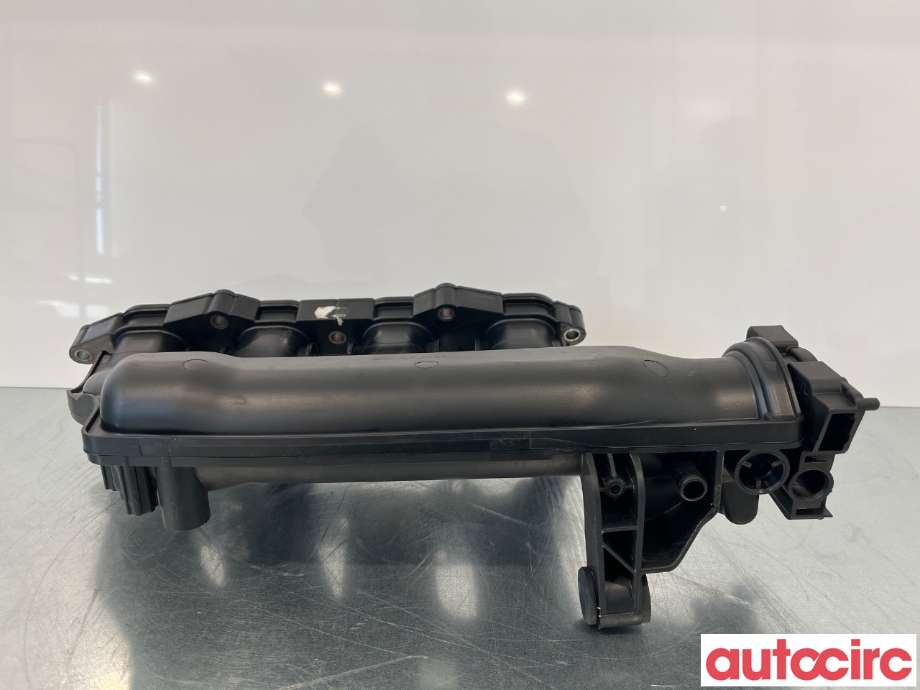 Manifold innsug til Mercedes C-Klasse 2007-2011 (Fase 1) (W204) (W204) (MERCEDES|A2711400601|)
