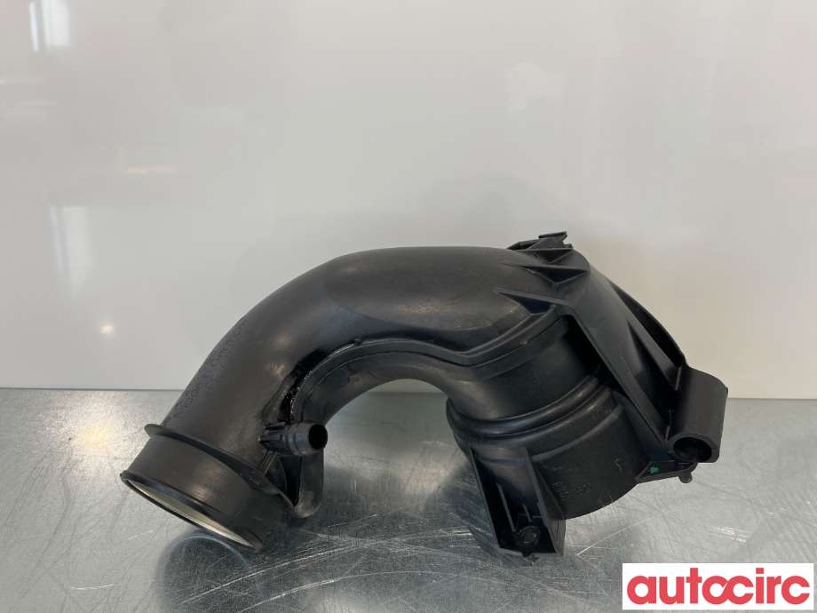 Turbo rør til Mercedes C-Klasse 2007-2011 (Fase 1) (W204) (W204) (MERCEDES|A2710900829|)