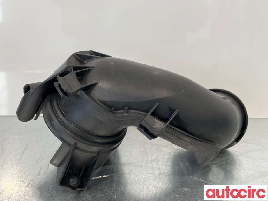 Turbo rør til Mercedes C-Klasse 2007-2011 (Fase 1) (W204) (W204) (MERCEDES|A2710900829|)