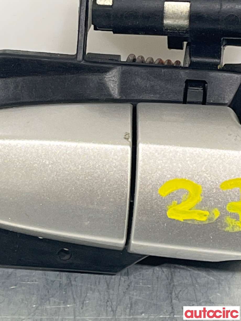 Dørhåndtak utv høyre foran til Toyota Auris 2007-2010 (Type I, Fase 1)  (TOYOTA|692110D901|)