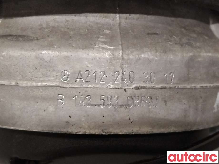 Motorfeste til Mercedes E-Klasse 2013-2016 (Fase 2) (W212) (W212) (MERCEDES|A2122403017|)