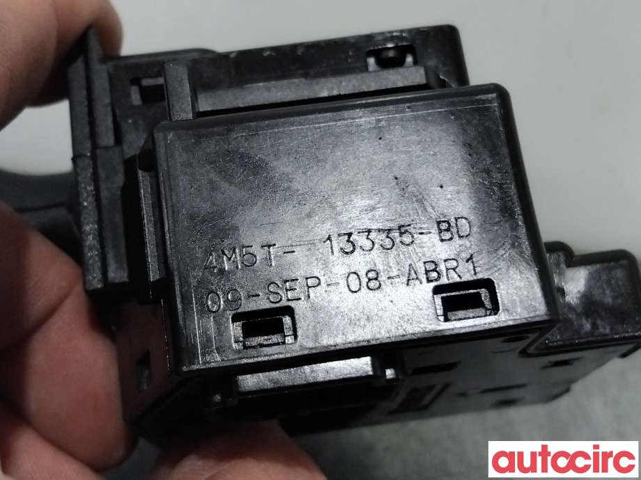 Bryter blink til Ford Focus 2008-2010 (Type II, Fase 2)  (FORD|1362588||4M5T-13335-BD)