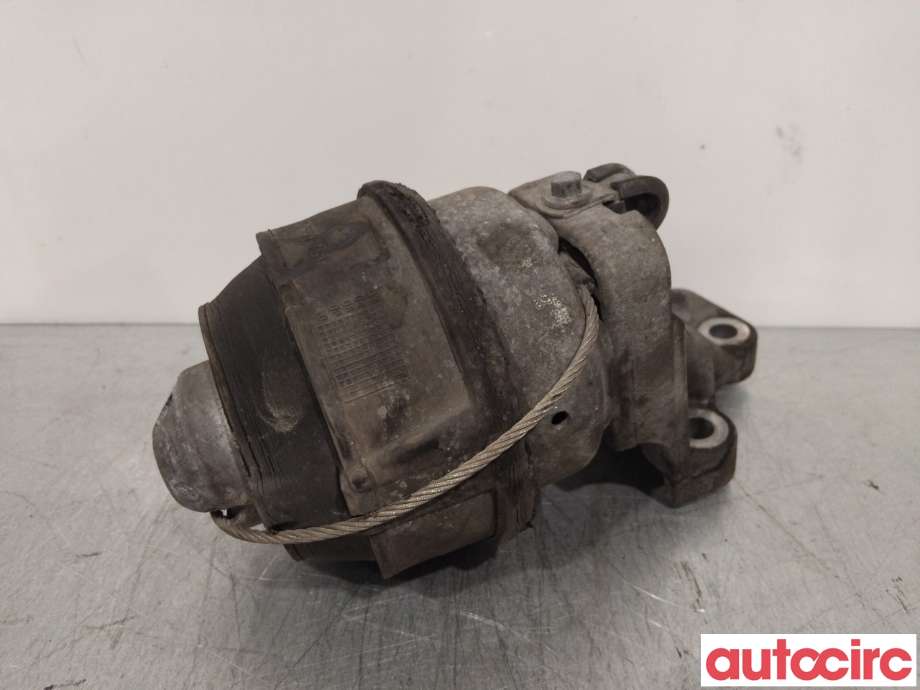 Motorfeste til Volvo V70 2005-2007 (Type II, Fase 2)  (VOLVO|30680751|30741567)