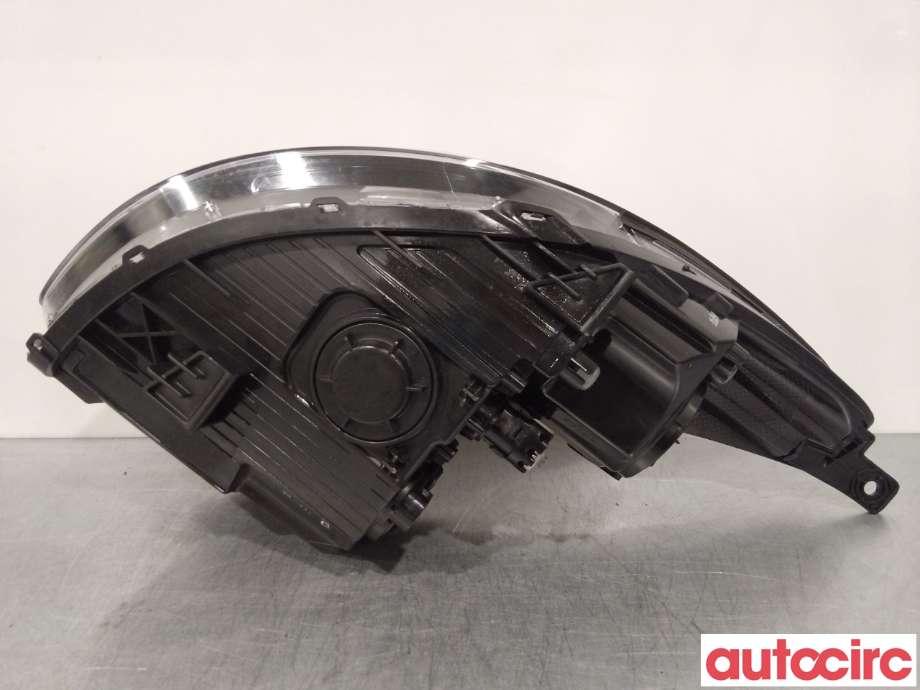 Frontlykt venstre halogen til Kia Soul 2014-2019 (Type II)  (KIA|92101E40101D)