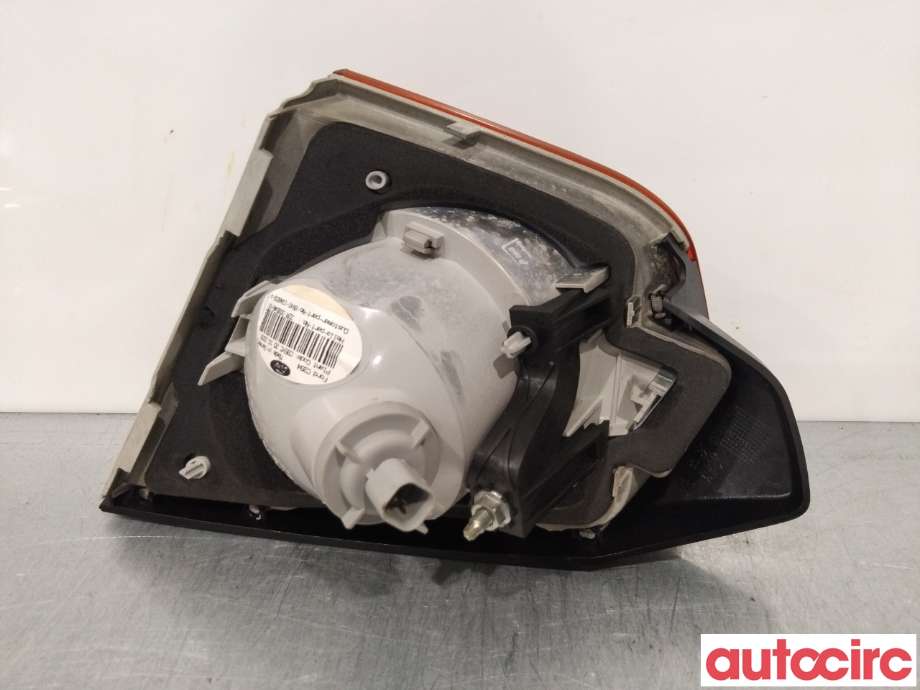 Baklykt venstre indre til Ford Kuga 2008-2012 (Type I)  (FORD|1545445|8V41-13A603-AD)